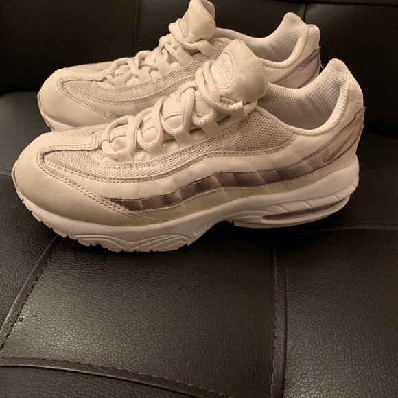 AirMax 95 - Picture 3 of 4